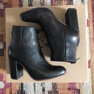 FREEBIRD BY STEVEN Harlo Boot Sz 8